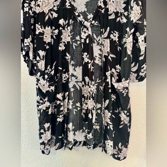 Spirtual Gangster Light Robe - Picture 4 of 7